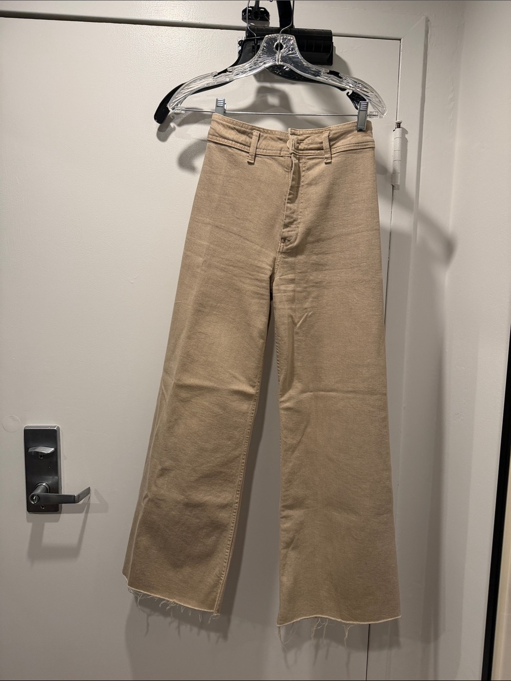Zara Wide-Leg High-Rise Jeans in Beige